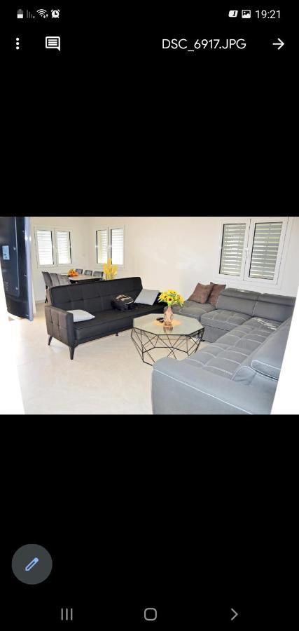 Suit November Majdal Shams Exterior photo